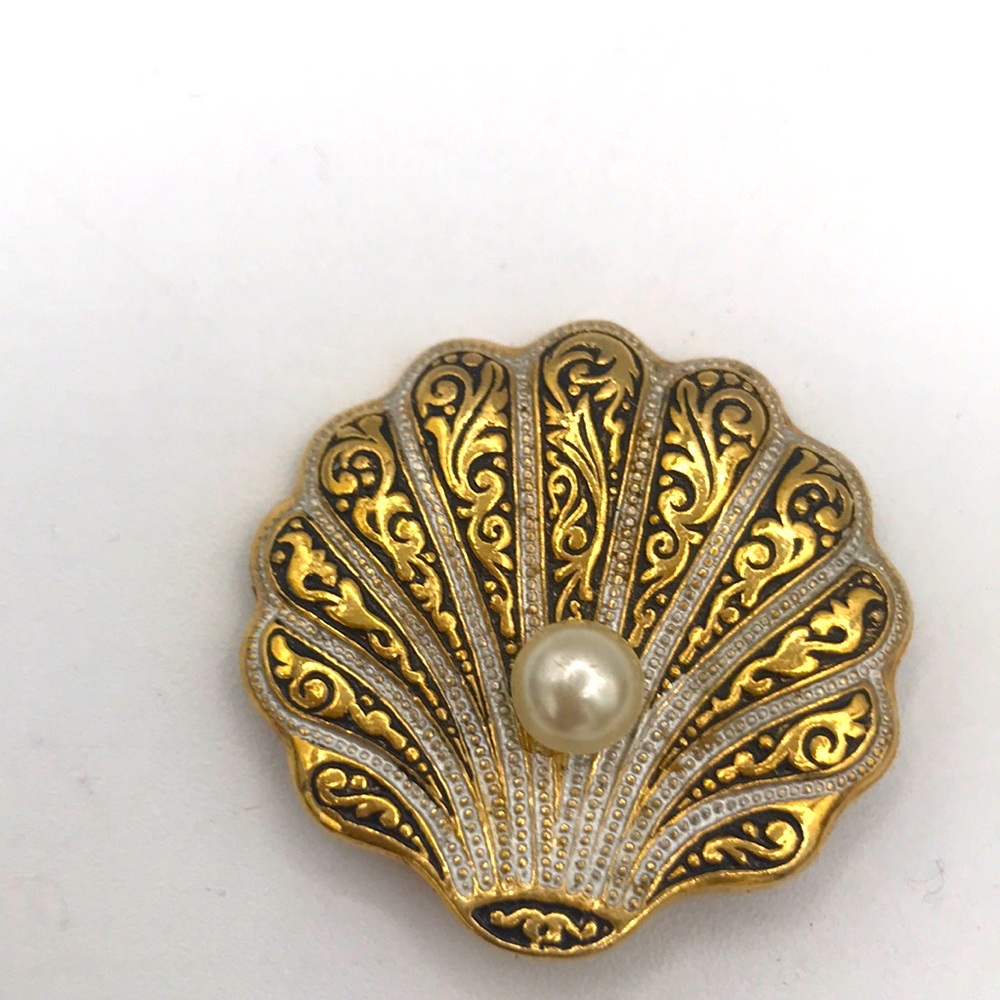 Made in Spain Cloisonné gold-tone w/pearl brooch